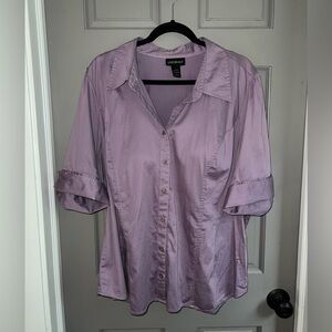 Size 22/24 Lilac Button Down Women’s Shirt SS